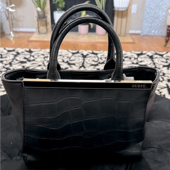 GUESS Y2K Black Gold Croc-Embossed Small Purse Hand Bag VTG Classy Preppy EUC - Picture 1 of 15